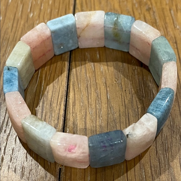 Multicolor Beryl Chunky Bracelet - Picture 4 of 4